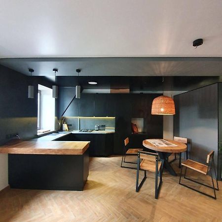 Luxury_Loft Appartement Kamjanets-Podilsky Buitenkant foto